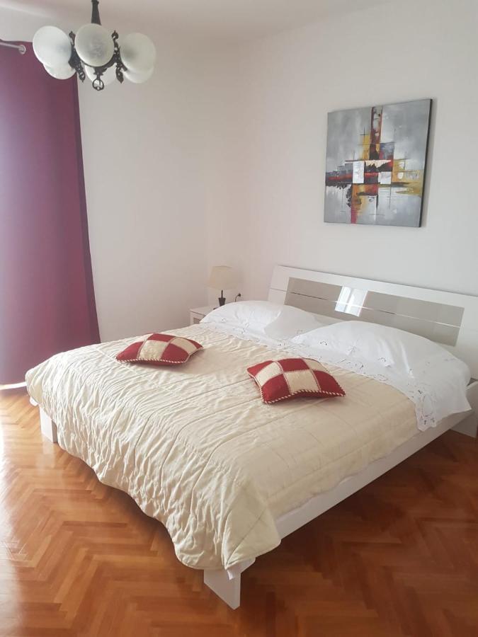 Apartments Duje Sumpetar Ngoại thất bức ảnh